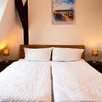 Apartmenthaus Rankestrasse 4 Daire