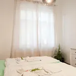 Daire Apartmenthaus Rankestrasse 4