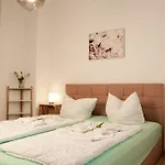 Apartmenthaus Rankestrasse 4 Dresden