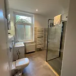 Daire Apartmenthaus Rankestrasse 4 *