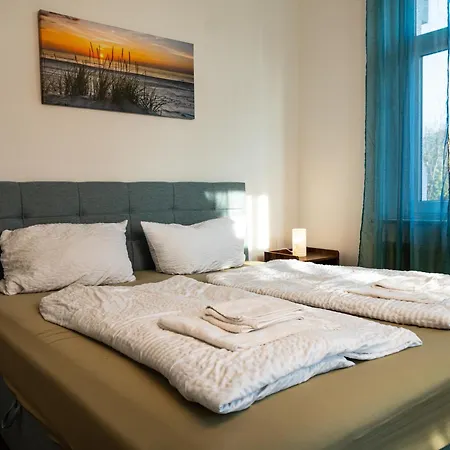 公寓 Apartmenthaus Rankestrasse 4 德累斯顿