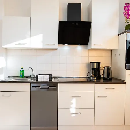 Apartmenthaus Rankestrasse 4