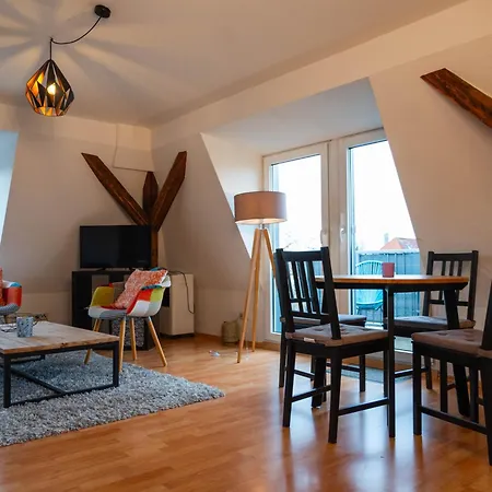Apartmenthaus Rankestrasse 4 * Dresden