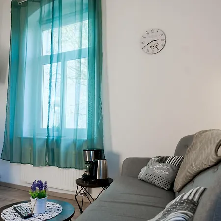 Apartmenthaus Rankestrasse 4 德累斯顿