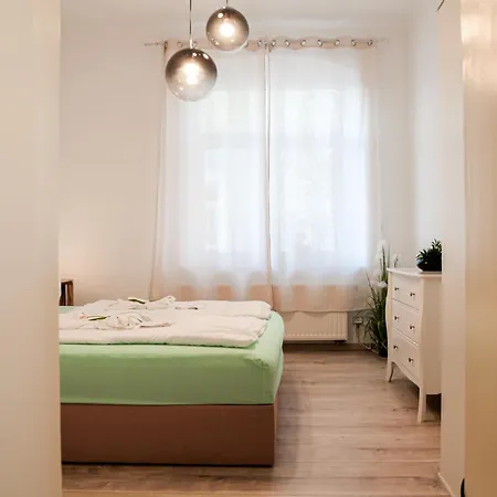 Apartmenthaus Rankestrasse 4