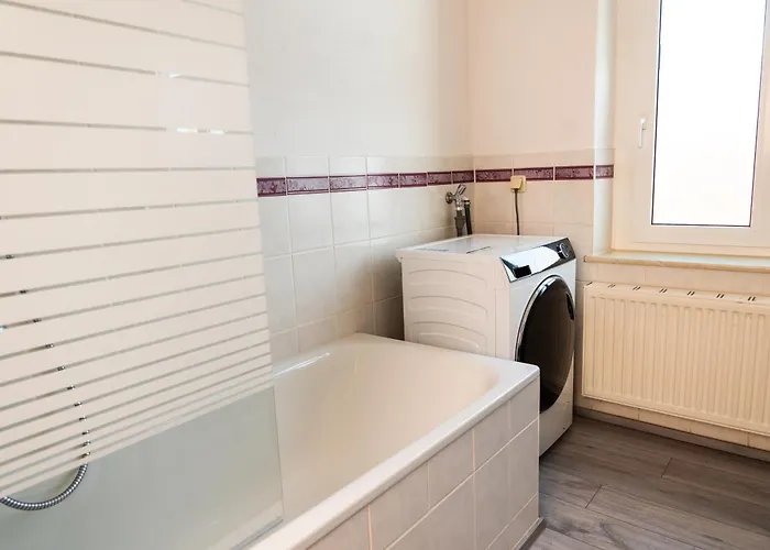 Apartmenthaus Rankestrasse 4 Apartment *