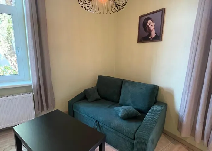 Apartmenthaus Rankestrasse 4 *